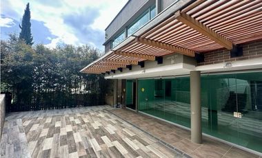 Casa en venta en san lucas, Parte alta de Envigado con Domótica