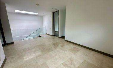 Casa en venta en san lucas, Parte alta de Envigado con Domótica