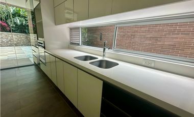 Casa en venta en san lucas, Parte alta de Envigado con Domótica