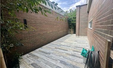 Casa en venta en san lucas, Parte alta de Envigado con Domótica