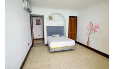 Apartamento vista al mar primera línea de playa  Rodadero Sur - 005 R