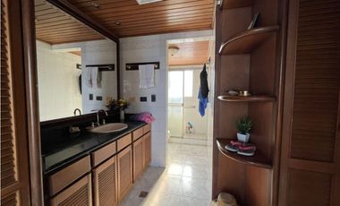 Apartamento vista al mar primera línea de playa  Rodadero Sur - 005 R