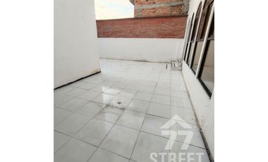 CASA EN CIUDAD JARDIN