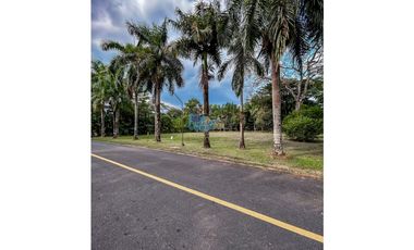 En Venta Lote Campestre en Condominio La Florida  (Vía Restrepo)