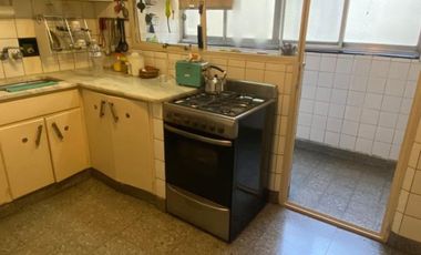 4 AMBIENTES CON DEPENDENCIA EN RECOLETA