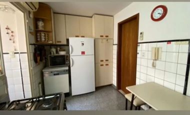 4 AMBIENTES CON DEPENDENCIA EN RECOLETA