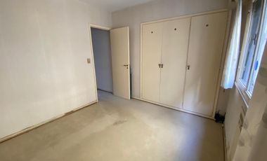 4 AMBIENTES CON DEPENDENCIA EN RECOLETA