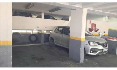 4 AMBIENTES CON DEPENDENCIA EN RECOLETA