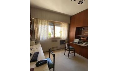 4 AMBIENTES CON DEPENDENCIA EN RECOLETA