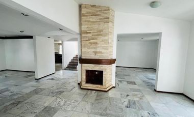 Casa Renta  Lomas del Río