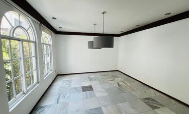Casa Renta  Lomas del Río