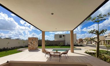 CASA EN VENTA CON RECAMARA EN PLANTA BAJA EN PRIVADA CUMBRES NOVO NORTE