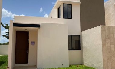 CASA EN VENTA CON RECAMARA EN PLANTA BAJA EN PRIVADA CUMBRES NOVO NORTE