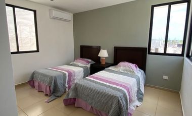 CASA EN VENTA CON RECAMARA EN PLANTA BAJA EN PRIVADA CUMBRES NOVO NORTE