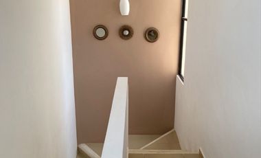 CASA EN VENTA CON RECAMARA EN PLANTA BAJA EN PRIVADA CUMBRES NOVO NORTE