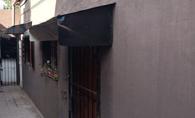 Casa en venta - 2 Dormitorios 2 Baños - Local - 334Mts2 - Burzaco