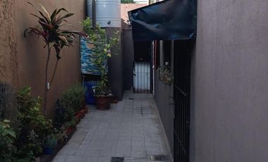 Casa en venta - 2 Dormitorios 2 Baños - Local - 334Mts2 - Burzaco