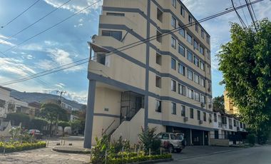 Se Alquila Apartaestudio En San Fernado, En Cuarto Piso Con Ascensor, Para  Rentas Cortas O De Larga Estancia.