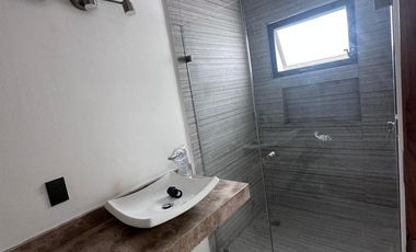 Casa en fraccionamiento residencial puerta de hierro