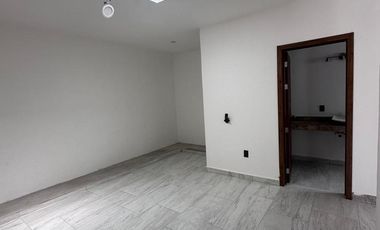 Casa en fraccionamiento residencial puerta de hierro