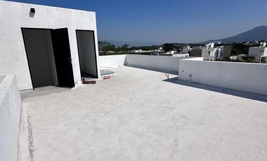 Casa en fraccionamiento residencial puerta de hierro