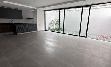 Casa en  PUERTA DE HIERRO