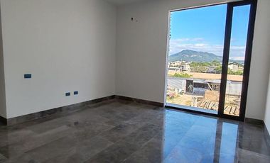 Casa en  RESIDENCIAL PUERTA DE HIERRO