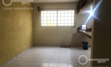 Casa en venta en Privada ubicada en calle Cuauhtémoc, Col. Gpe Victoria, Coatzacoalcos, Veracruz.