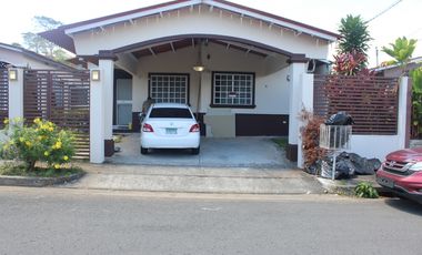 Se Alquila casa en Residencial Altos Valle Dorado Chorrera