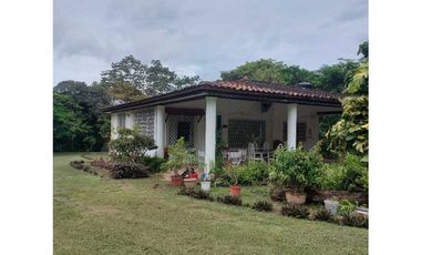 ALQUILO CASA AMOBLADA EN SAN CARLOS LAS UVAS 2R
