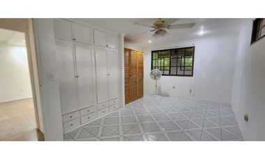 JUAN DIAZ / SANTA CLARA / 270M2 / 4 HABITACIONES