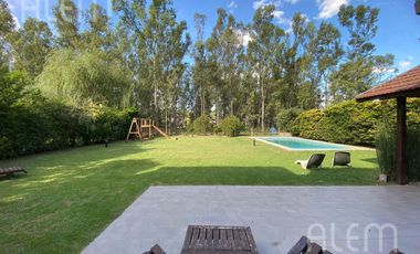 Casa en Alquiler en Echeverría del Lago, Canning