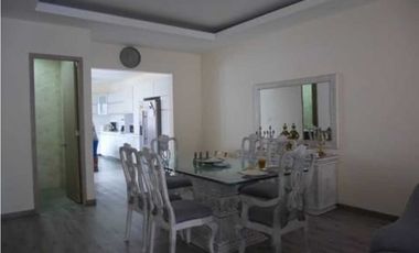 Amplia Casa en el Barrio el jardin Santa Marta