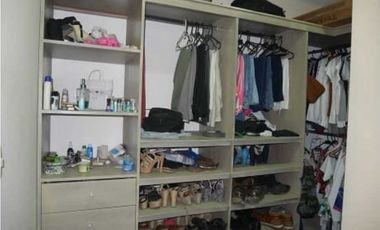 Amplia Casa en el Barrio el jardin Santa Marta