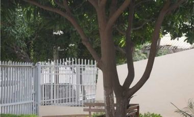 Amplia Casa en el Barrio el jardin Santa Marta