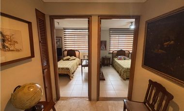 VENTA DE AMPLIO CÓMODO Y HERMOSO APARTAMENTO DUPLEX POBLADO MEDELLN