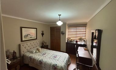 VENTA DE AMPLIO CÓMODO Y HERMOSO APARTAMENTO DUPLEX POBLADO MEDELLN