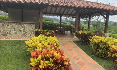 VENTA FINCA FAMILIAR Y DE TURISMO QUIMBAYA QUINDIO