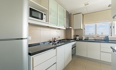 HORIZONS - AMOBLADO -Alquiler departamento  3 ambientes c/ cochera