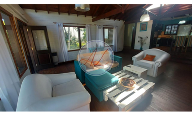 CASA CABAÑA / QUEBRACHO AL 600 - CARILO