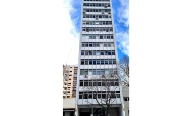 Oficina en Venta zona Centro, sobre Avenida Colon