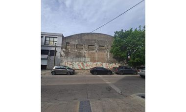 Galpon en venta con Salida a 4 Calles