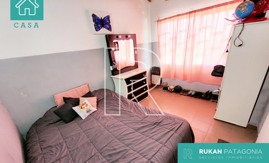 #AlquilerRUKAN | Casa de 4 Habitaciones | Calle CUBA | Barrio MIRADOR | Caleta Olivia.-