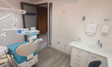 Arriendo Oficinas Clínica Dental, Mac Iver & Moneda Stgo