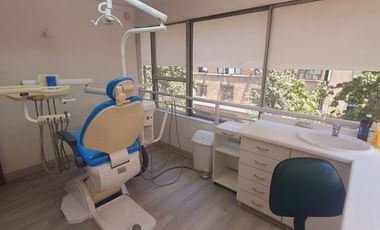 Arriendo Oficinas Clínica Dental, Mac Iver & Moneda Stgo