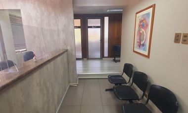 Arriendo Oficinas Clínica Dental, Mac Iver & Moneda Stgo
