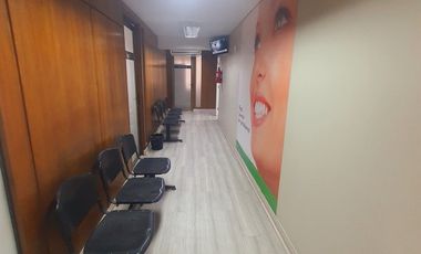 Arriendo Oficinas Clínica Dental, Mac Iver & Moneda Stgo