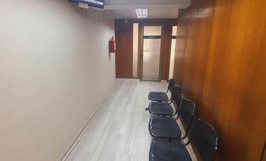 Arriendo Oficinas Clínica Dental, Mac Iver & Moneda Stgo