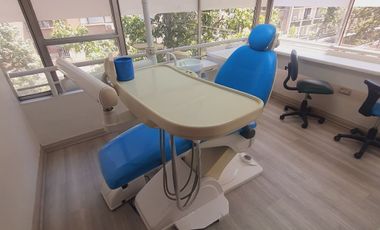 Arriendo Oficinas Clínica Dental, Mac Iver & Moneda Stgo