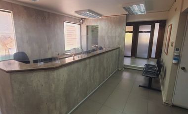 Arriendo Oficinas Clínica Dental, Mac Iver & Moneda Stgo
